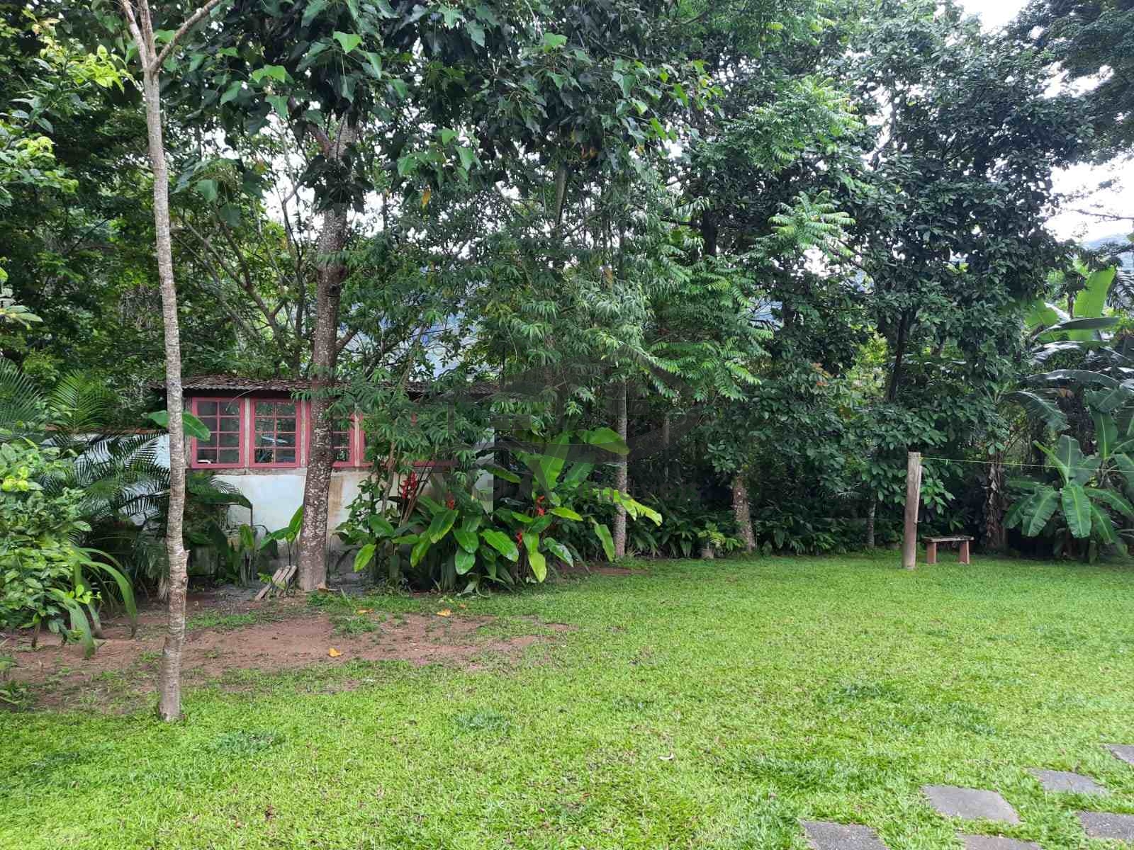 Casa em boiçucanga, tem saida de barco para o rio