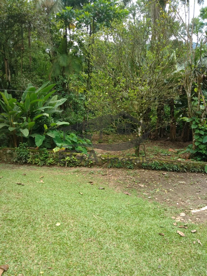 Casa no sertão boiçucanga