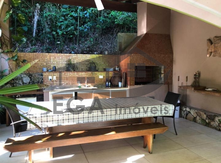 Casa em cond. Na praia de pauba