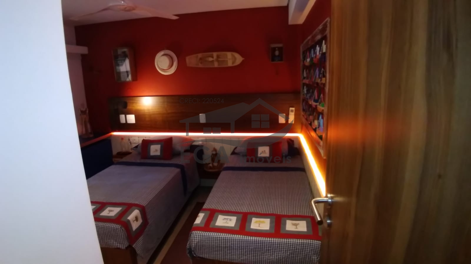 Casa em cond, pé na areia em barra do una