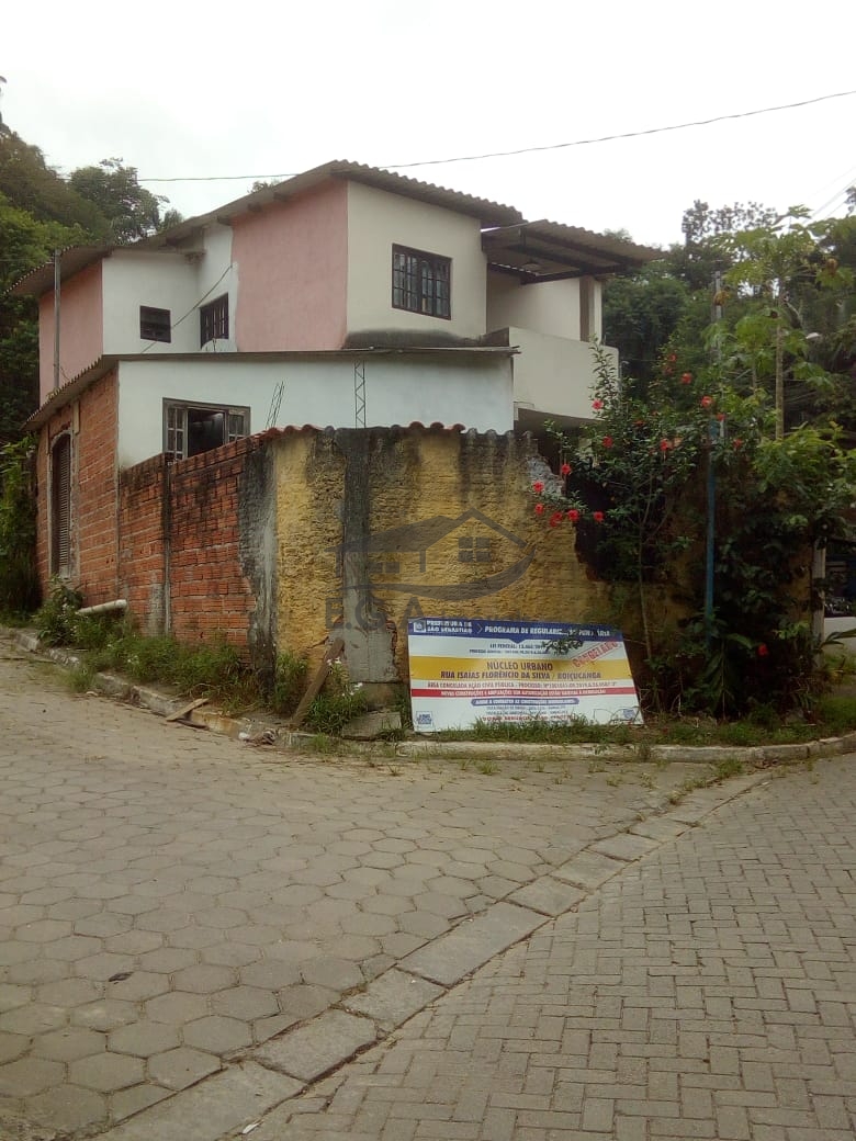 Casa em boiçucanga ,beira rio