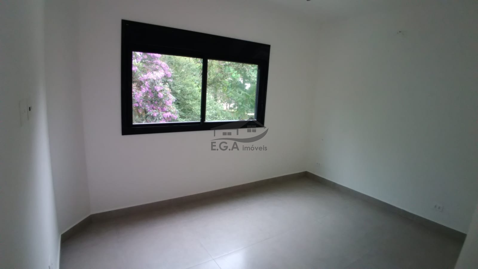 Casa em condomínio em boiçucanga
