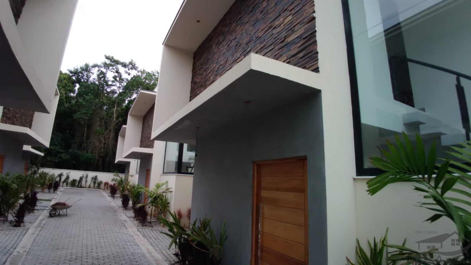 Casa em condomínio em boiçucanga