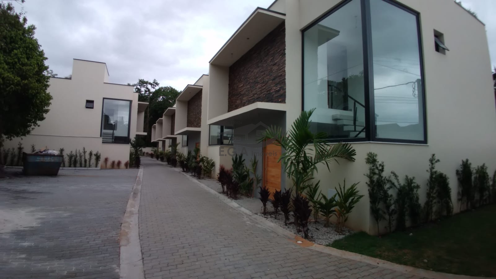Casa em condomínio em boiçucanga