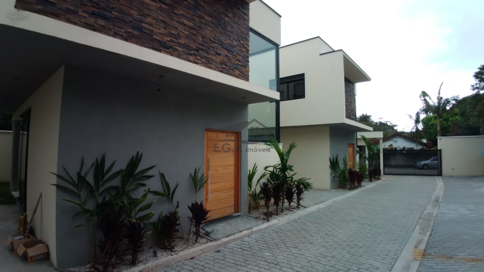 Casa em condomínio em boiçucanga