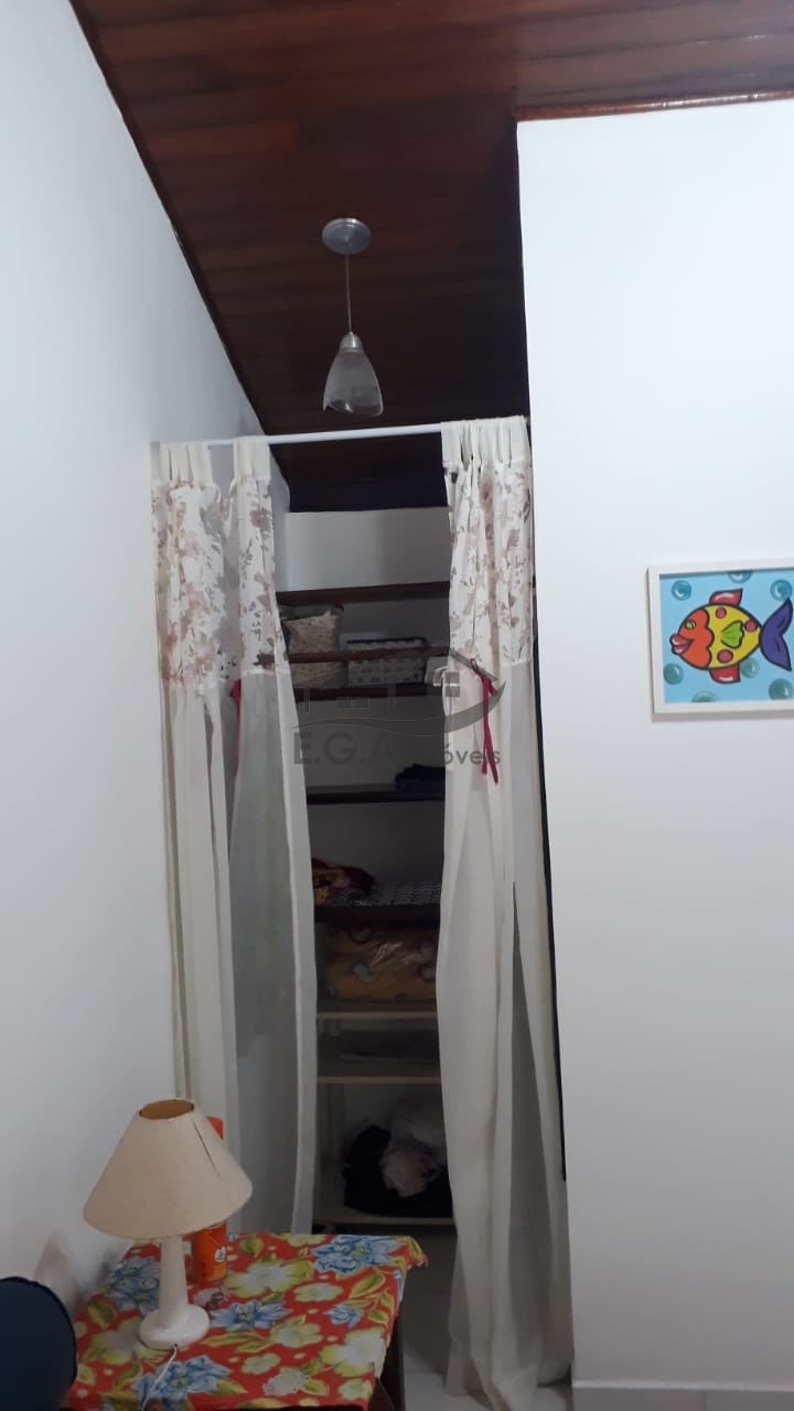 Casa em condomínio em boiçucanga