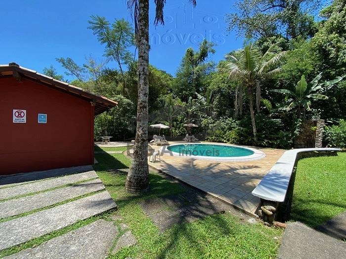 Casa em condomínio em boiçucanga