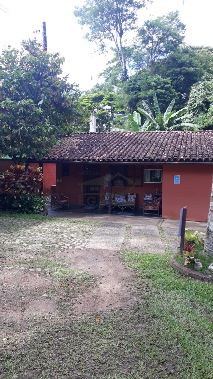 Casa em condomínio em boiçucanga