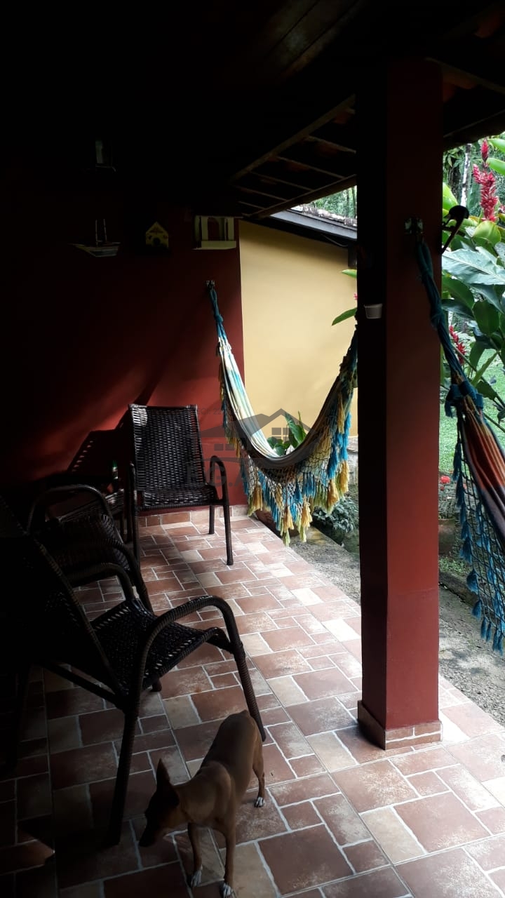 Casa em condomínio em boiçucanga