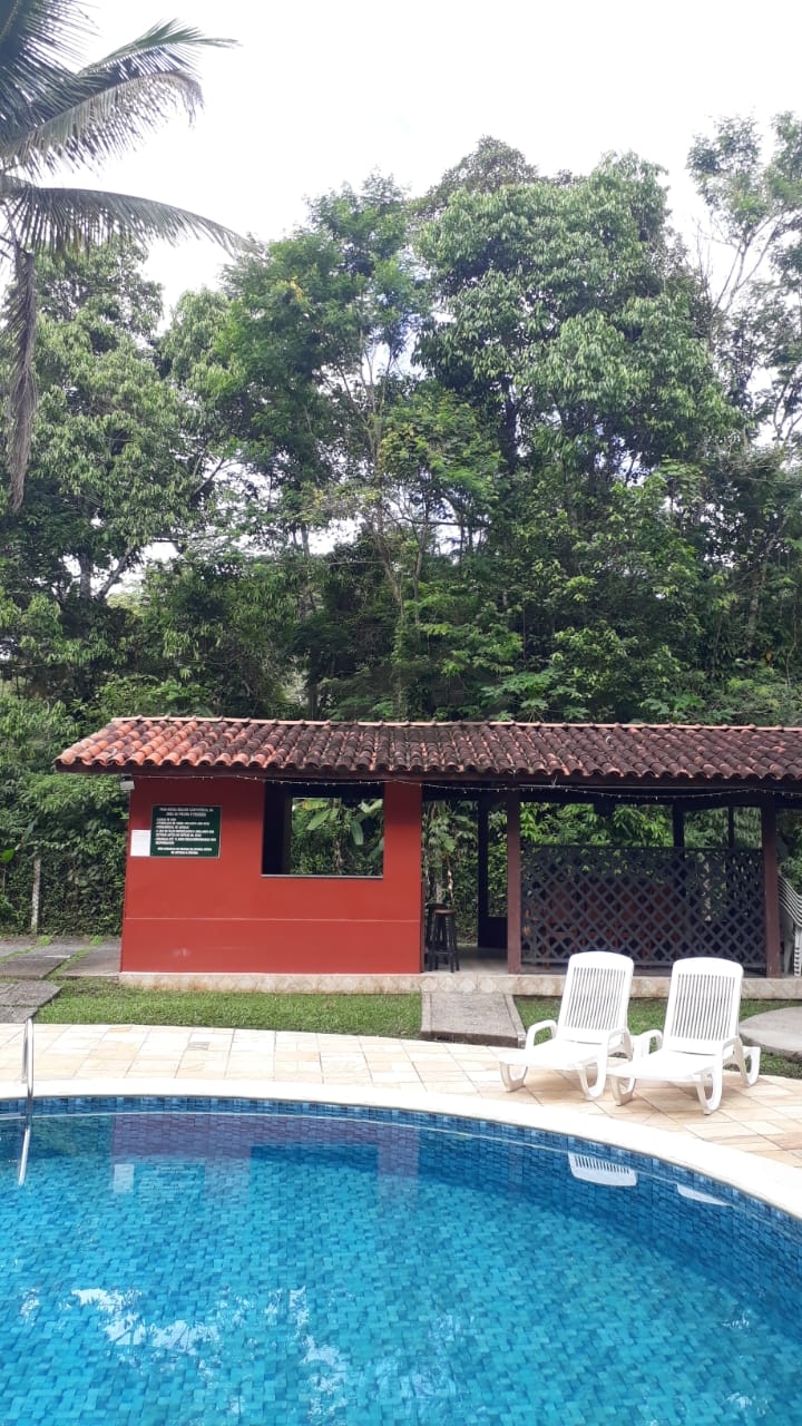 Casa em condomínio em boiçucanga