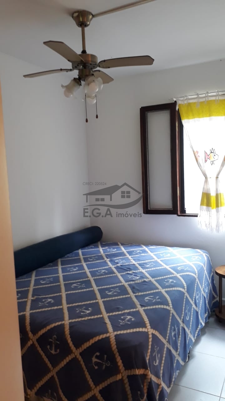 Casa em condomínio em boiçucanga