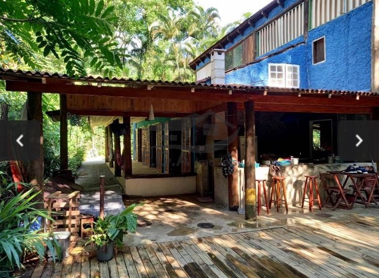 Casa no sertão de camburi
