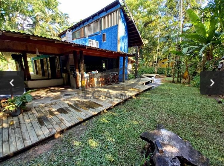 Casa no sertão de camburi