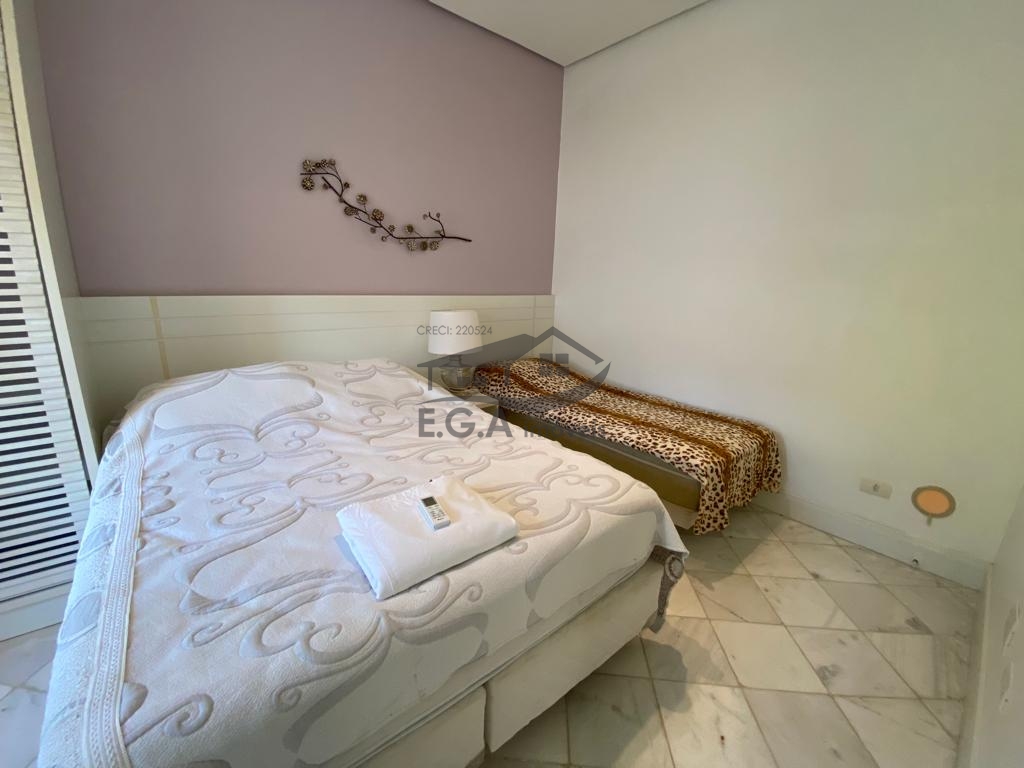 Casa de condomínio