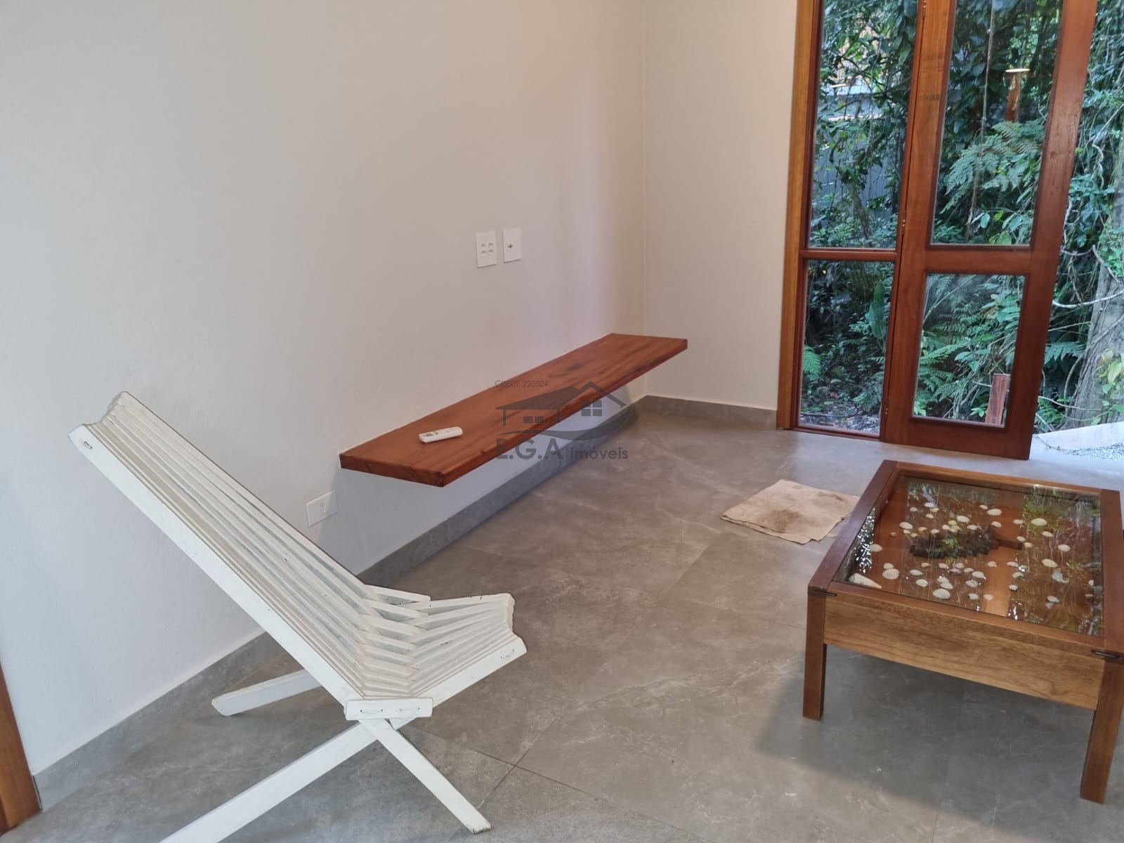 Casa em condomínio no camburi sertão