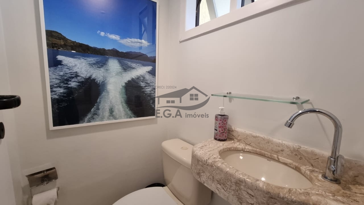 Casa de condomínio 100 metros da praia
