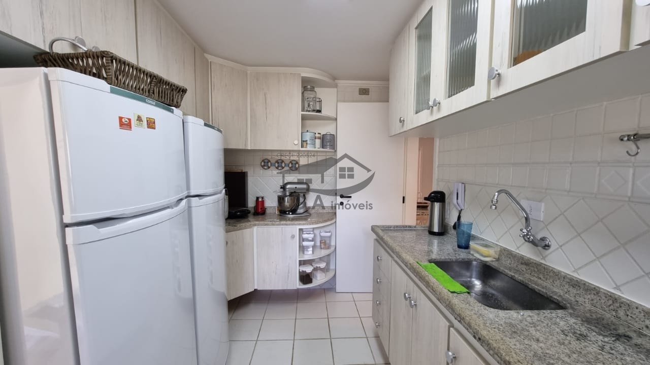 Casa de condomínio 100 metros da praia