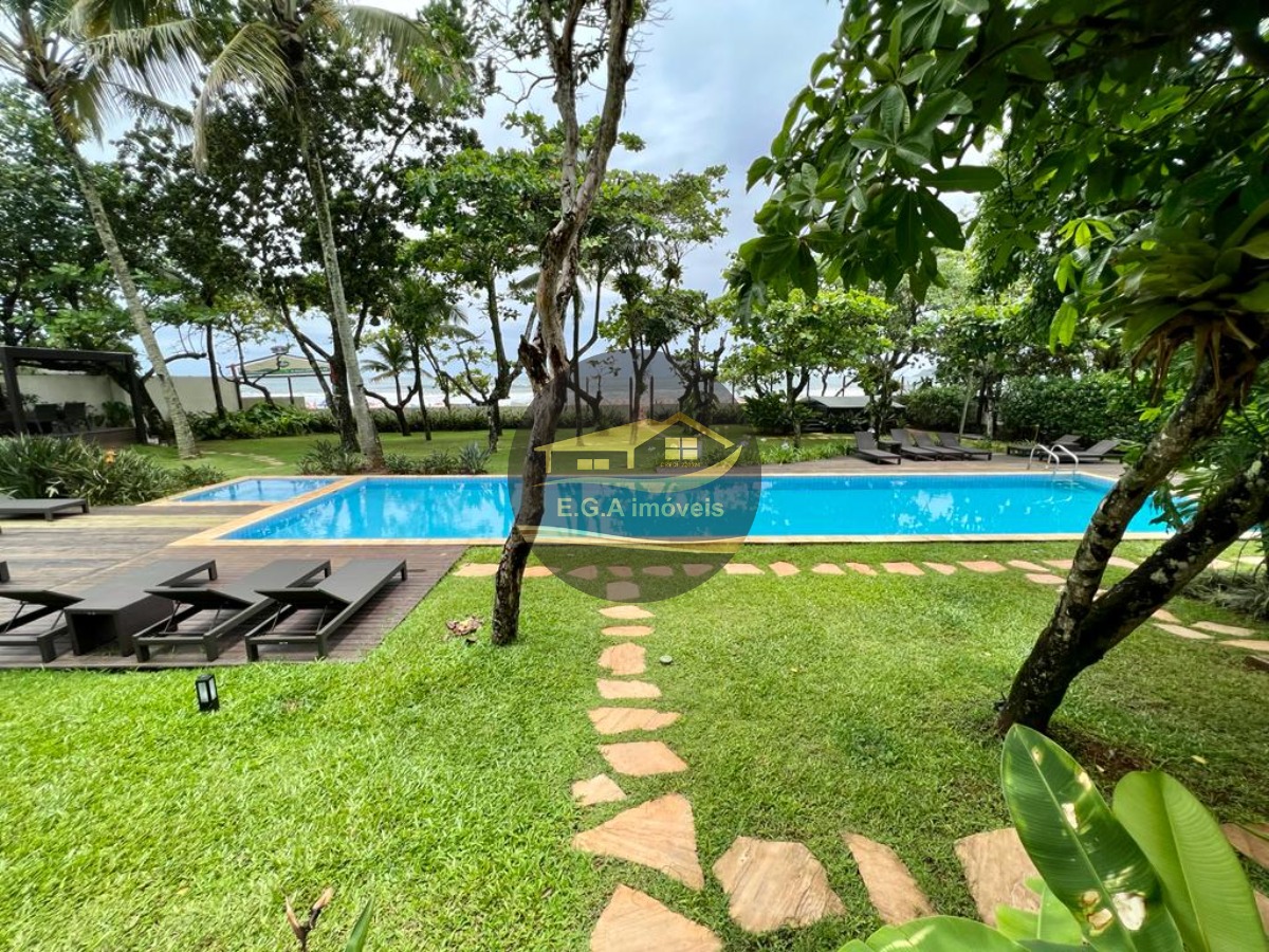 Casa pé na Areia em Camburi -SP