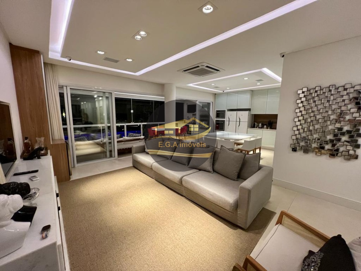 Casa pé na Areia em Camburi -SP