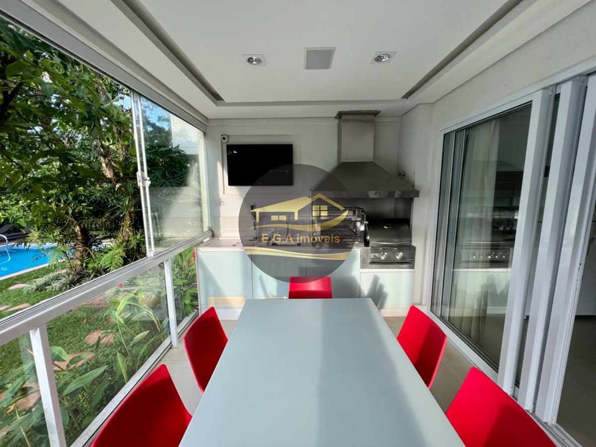 Casa pé na Areia em Camburi -SP