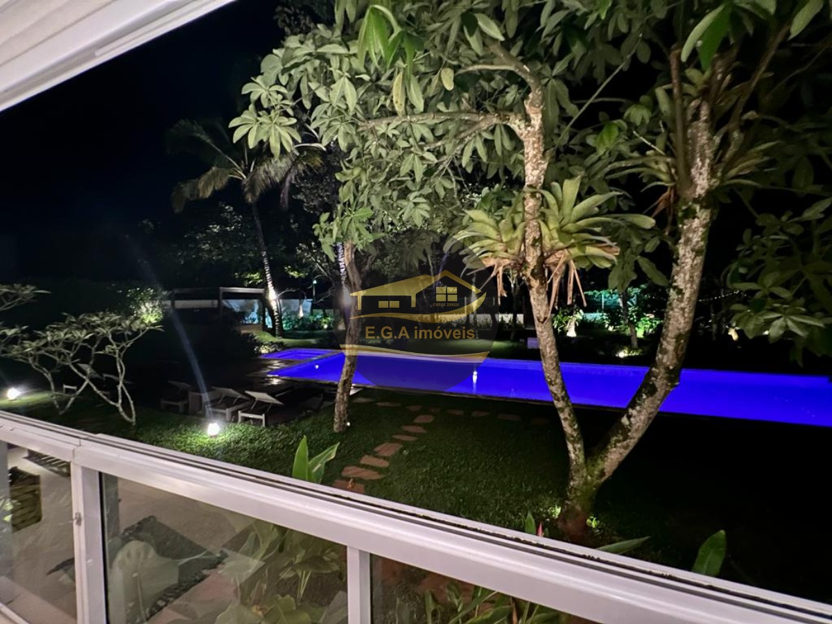 Casa pé na Areia em Camburi -SP