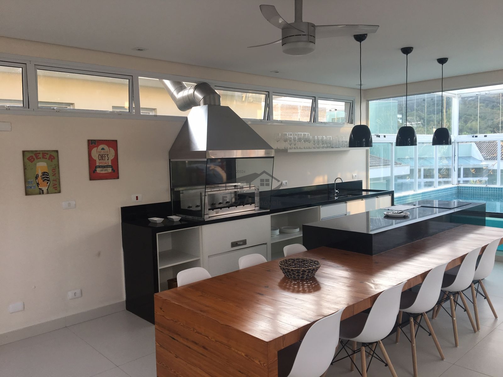 Casa em condomínio fechado a 120 da praia de juquehy