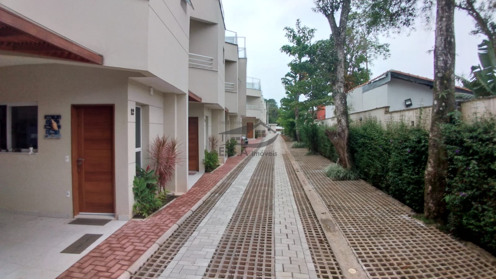 Casa de condomínio 80 mt. Da praia