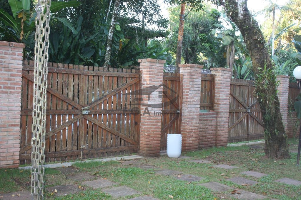 Casa no Sertão do Cacau Cond. Village-SP
