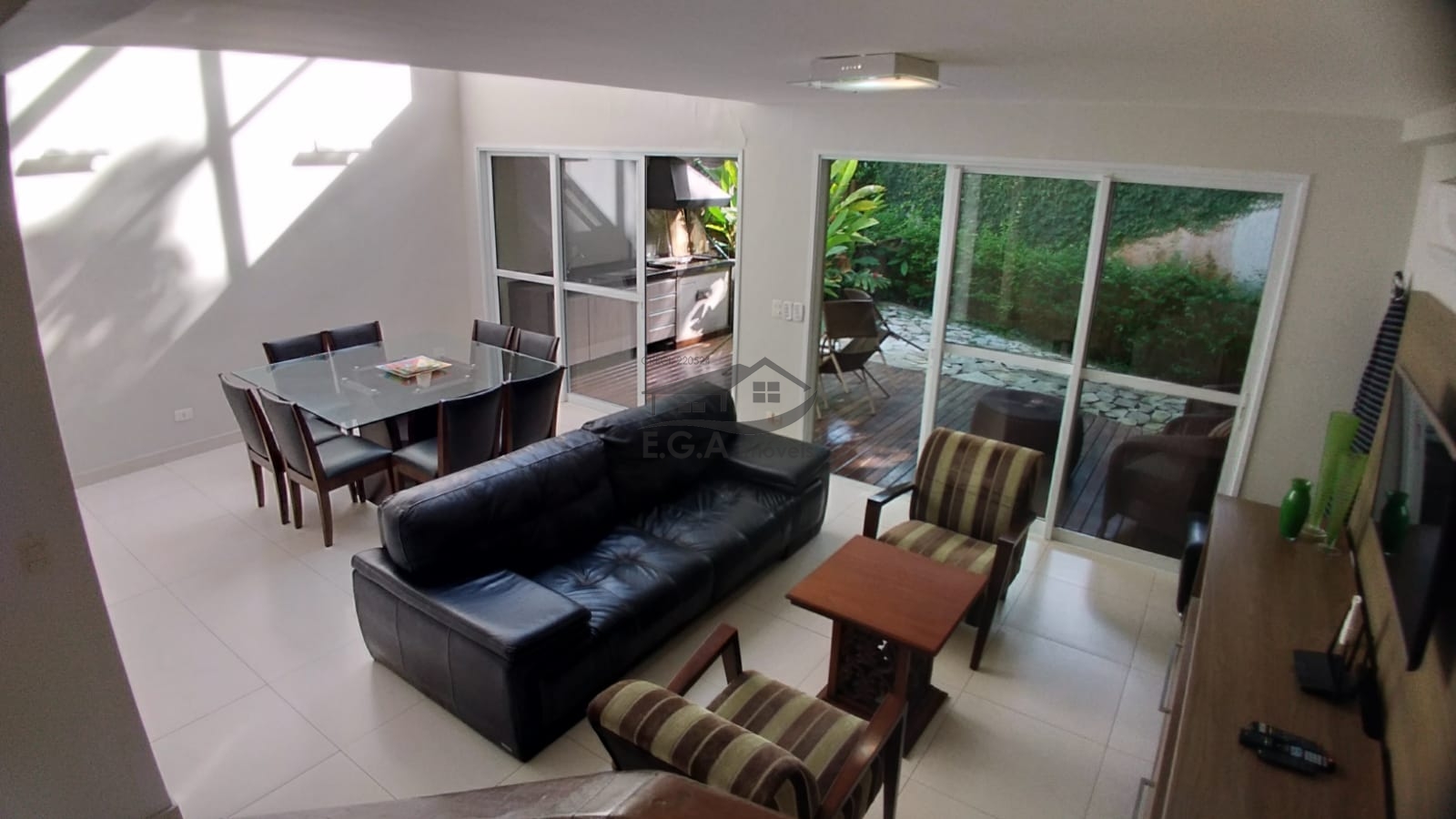 Casa na praia de juquey