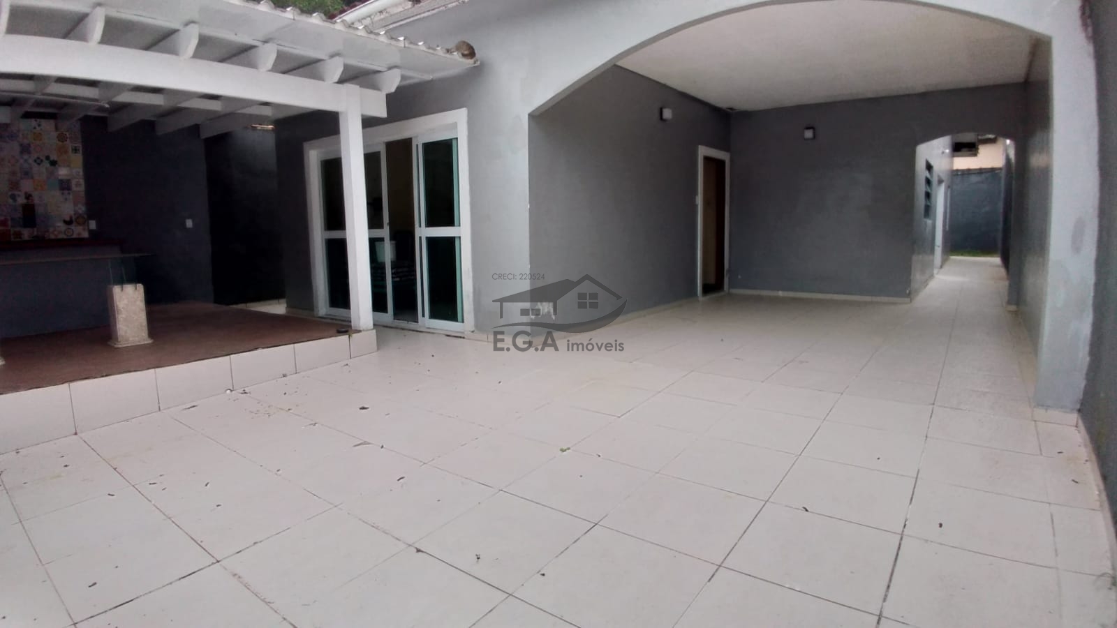 Casa na praia de boiçucanga