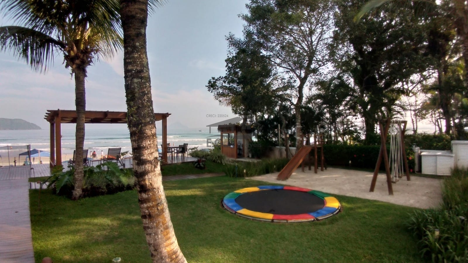Casa frente ao mar em Juquey