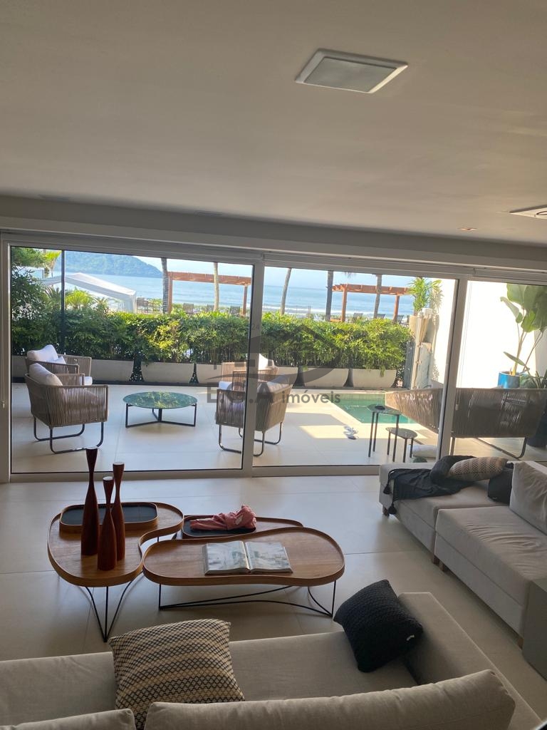 Casa frente ao mar em Juquey