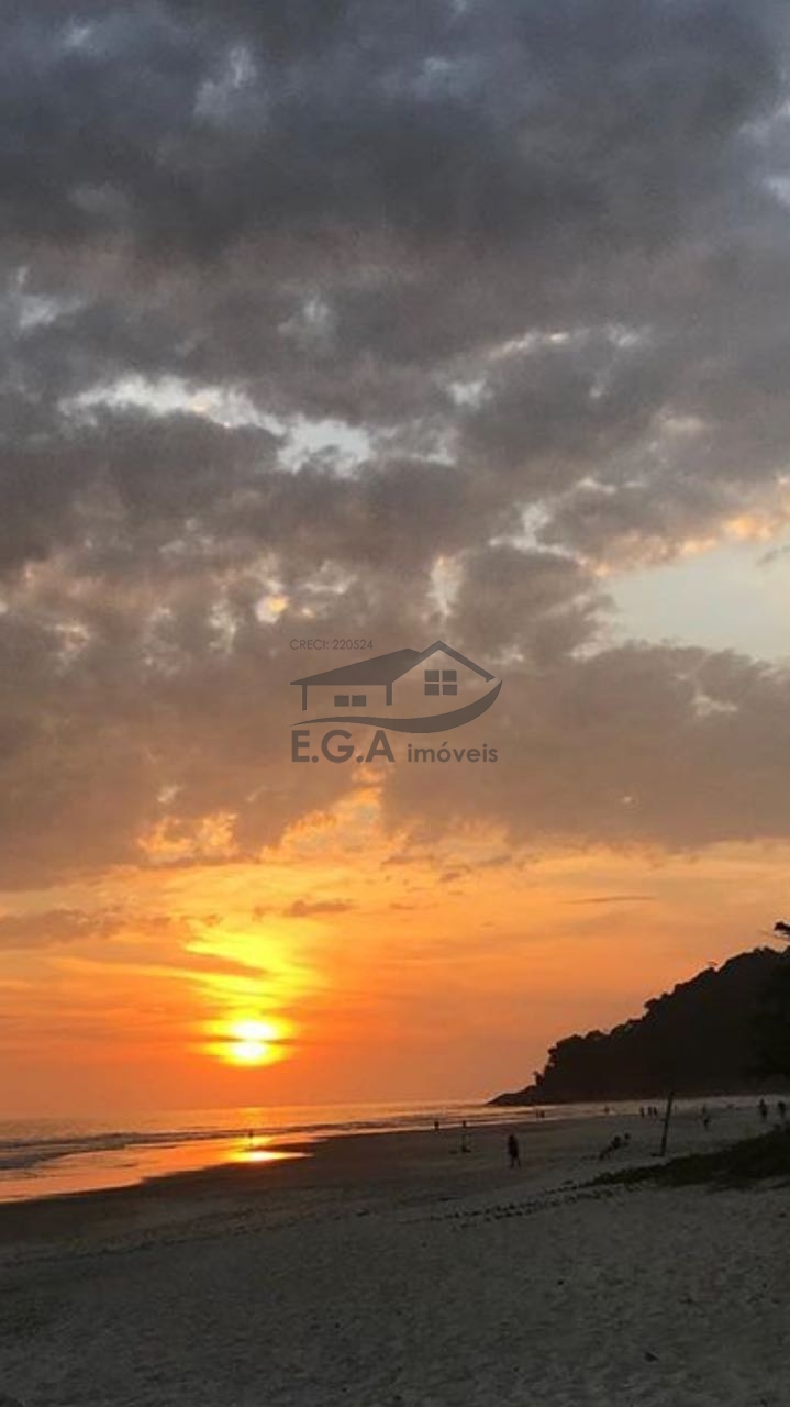 Casa de condomínio frente ao mar