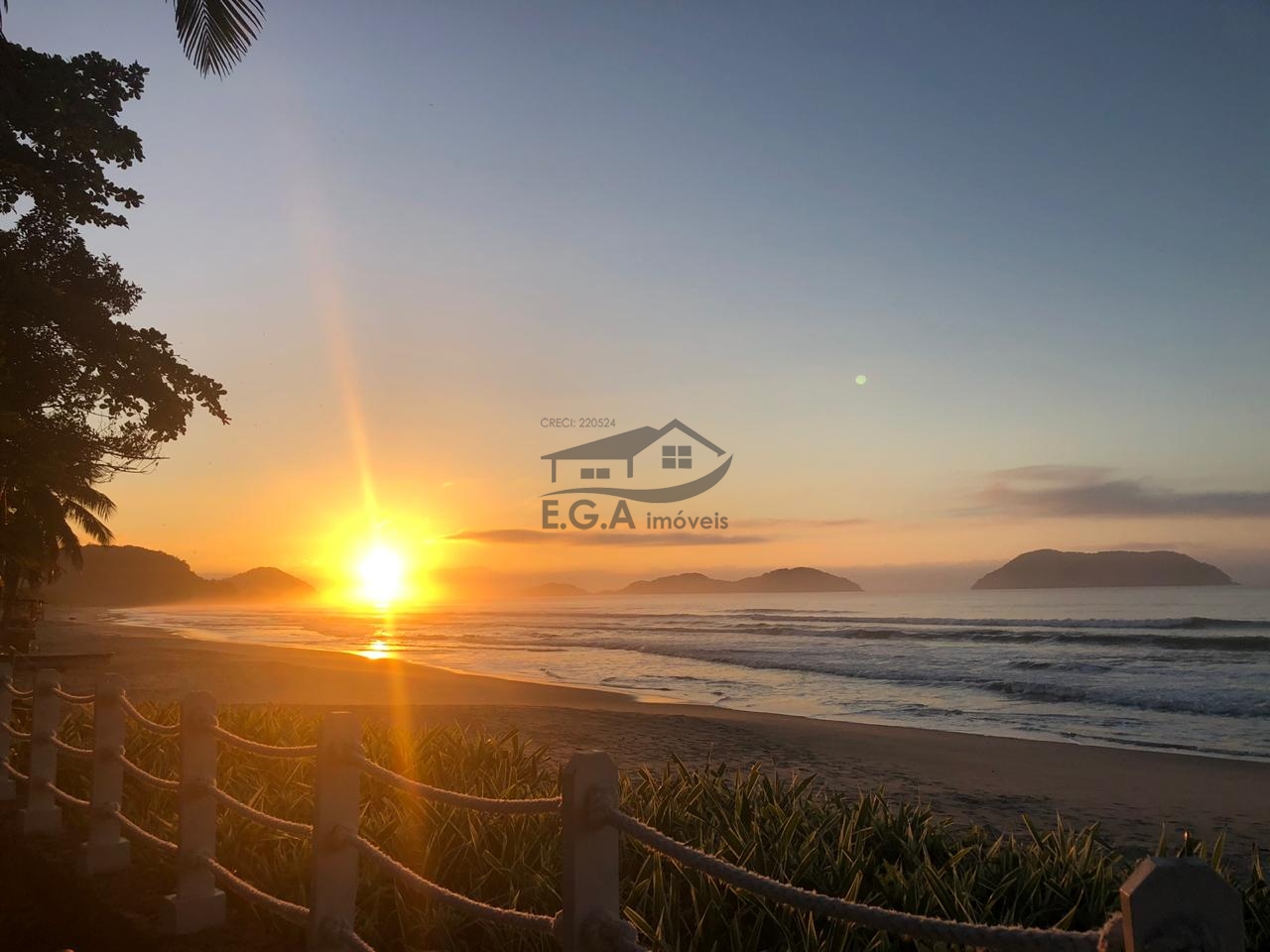 Casa de condomínio frente ao mar