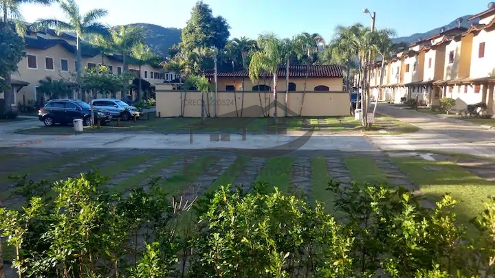 Casa de cond. Em juquey a 200mts praia