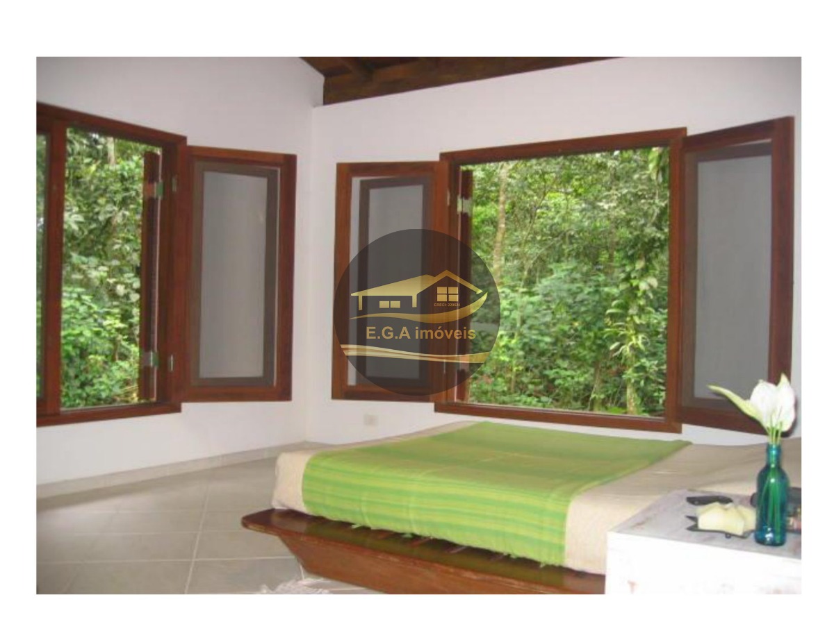 Casa em condomínio barra do una - abras do una
