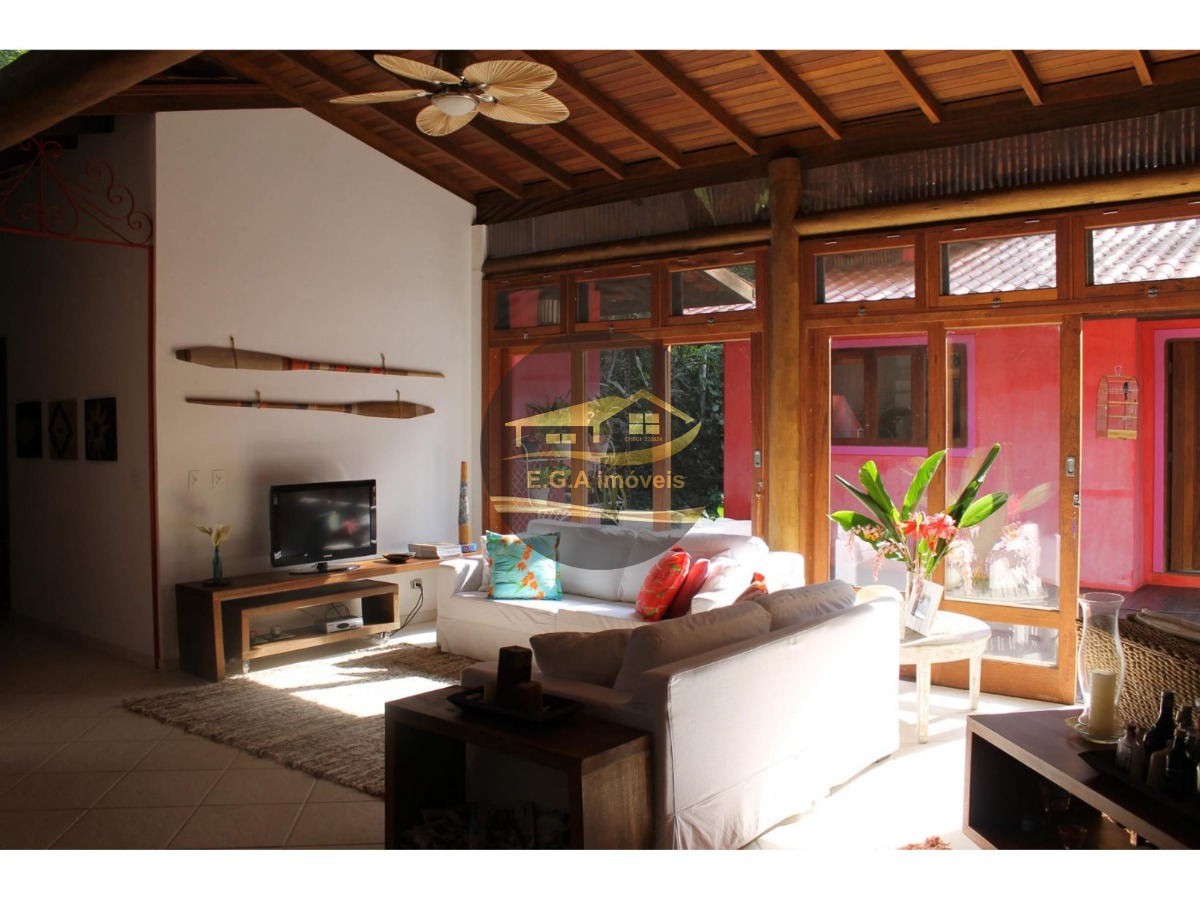 Casa em condomínio barra do una - abras do una