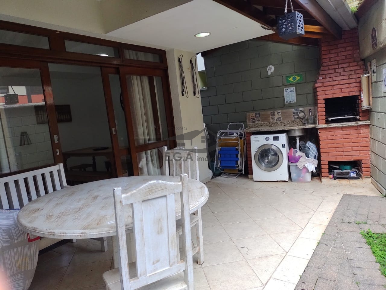 Casa na praia de juquey