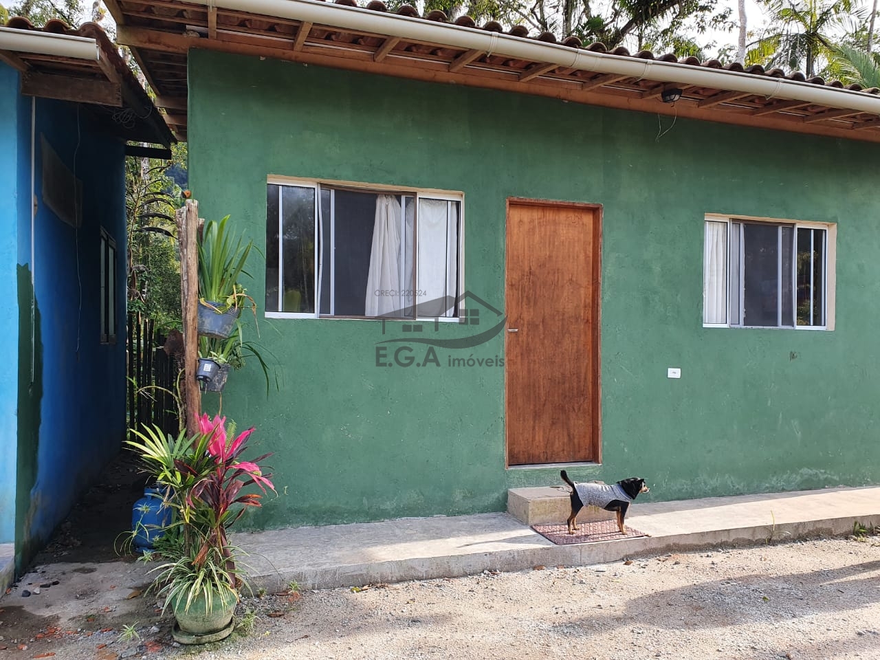 05 casa tipo chalé sertão camburi