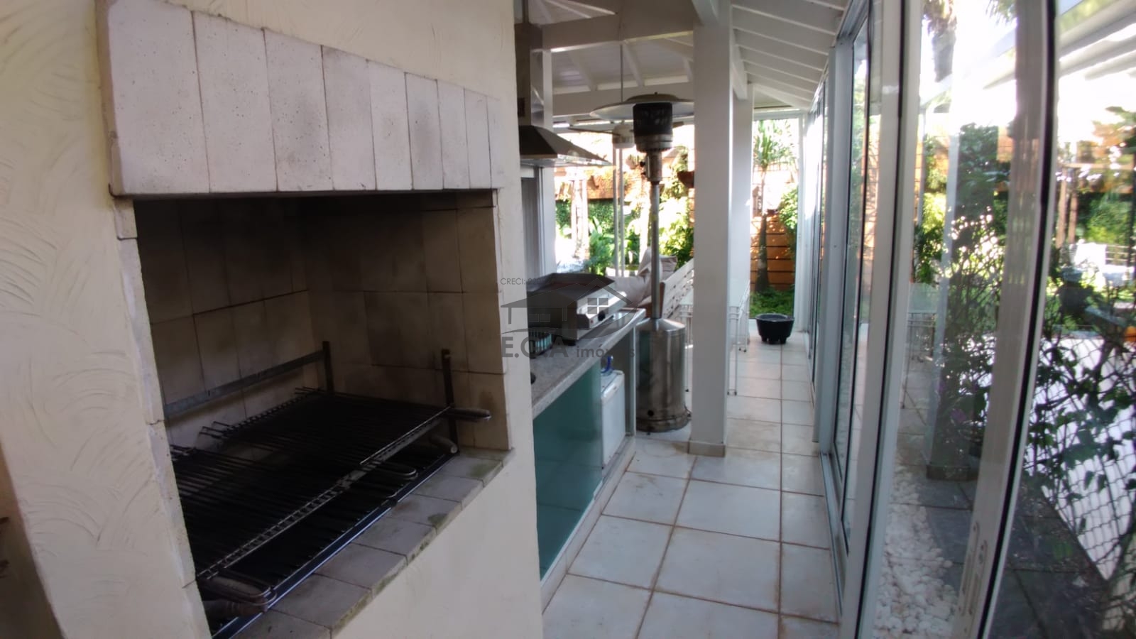 Casa de condomínio 50 mt da praia em juquey