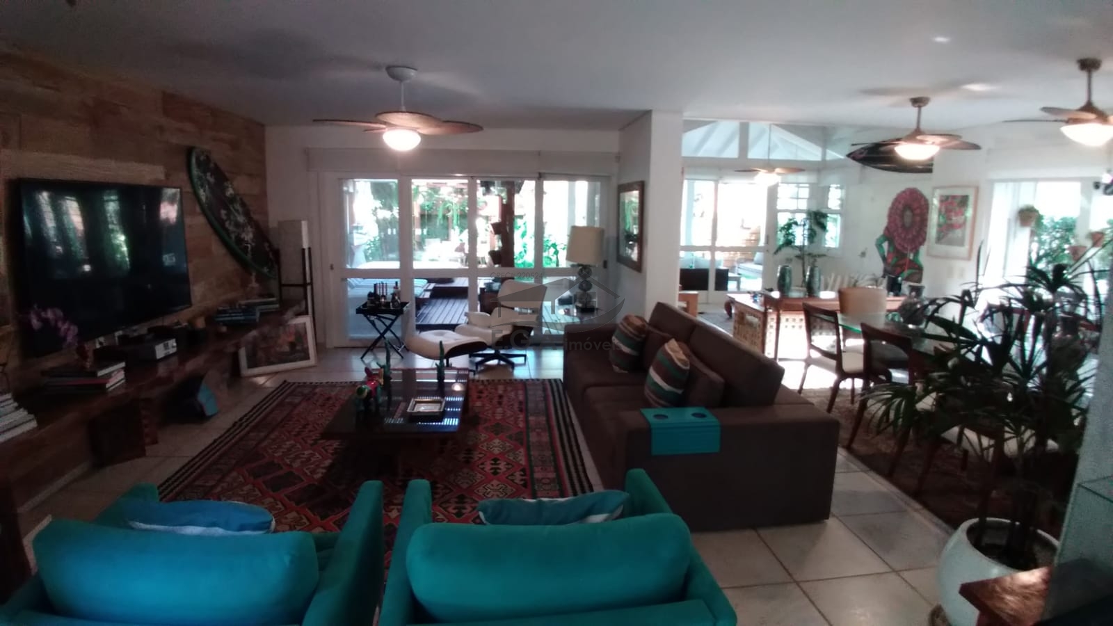 Casa de condomínio 50 mt da praia em juquey