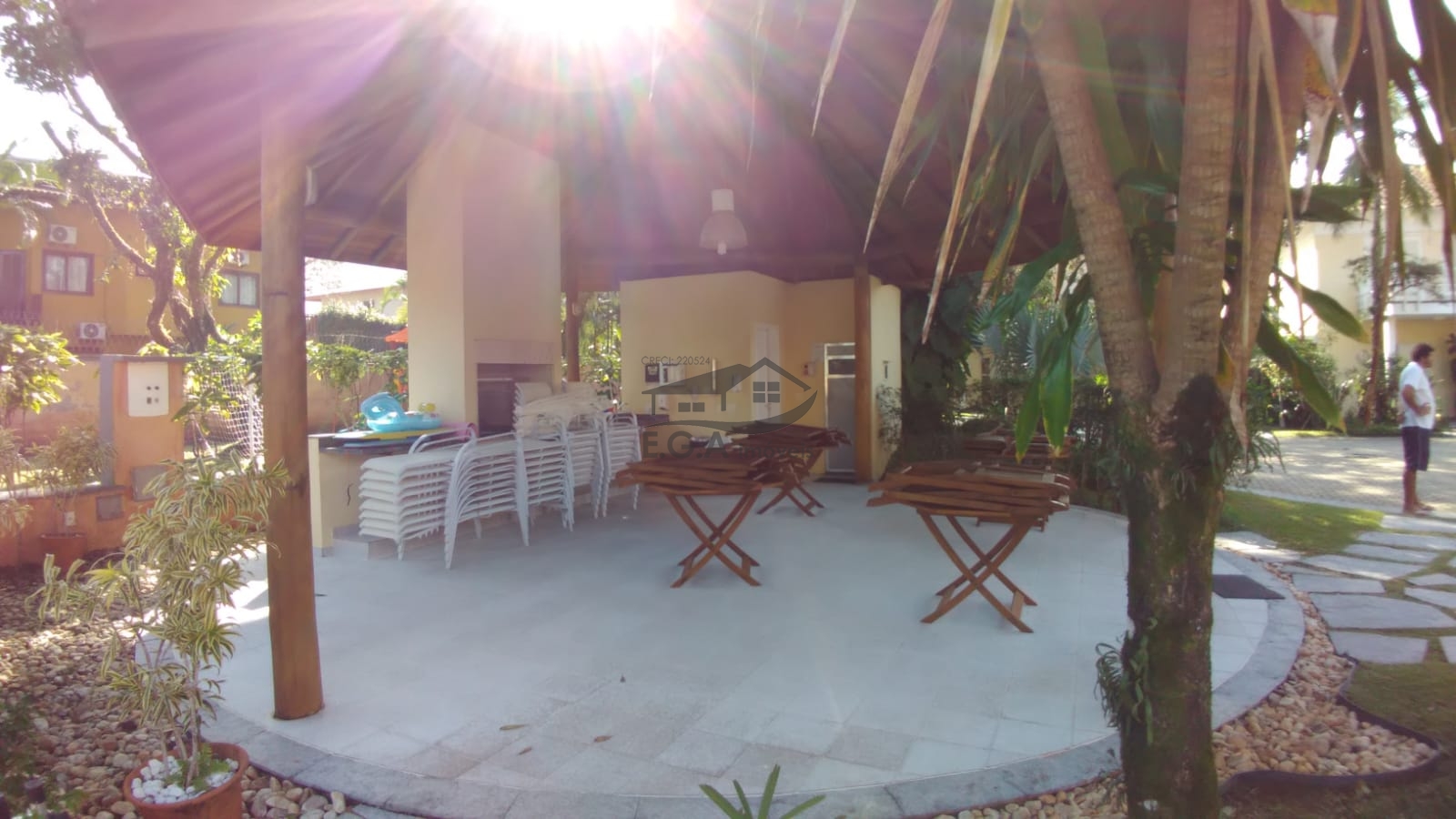 Casa de condomínio 50 mt da praia em juquey