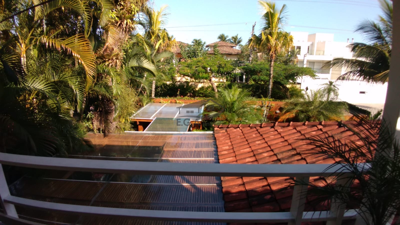 Casa de condomínio 50 mt da praia em juquey