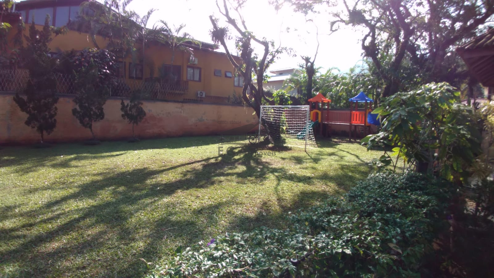 Casa de condomínio 50 mt da praia em juquey