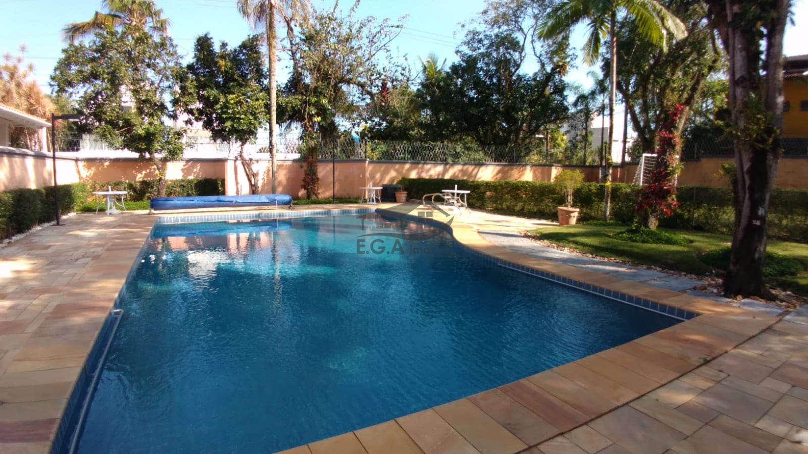 Casa de condomínio 50 mt da praia em juquey