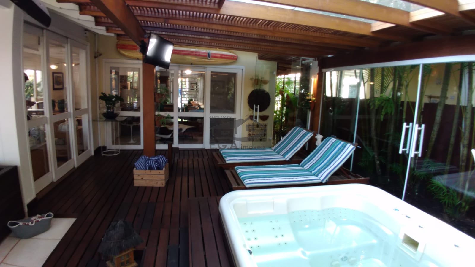 Casa de condomínio 50 mt da praia em juquey