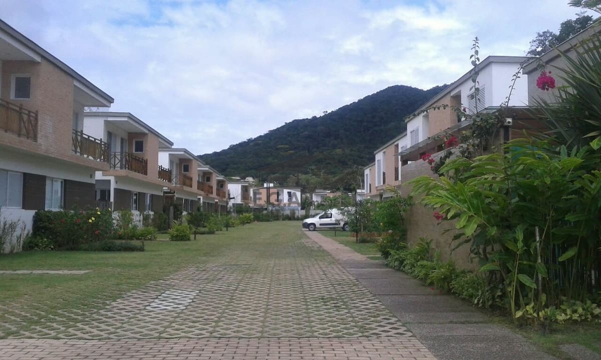 Casa na praia de juquey 600mt da praia.