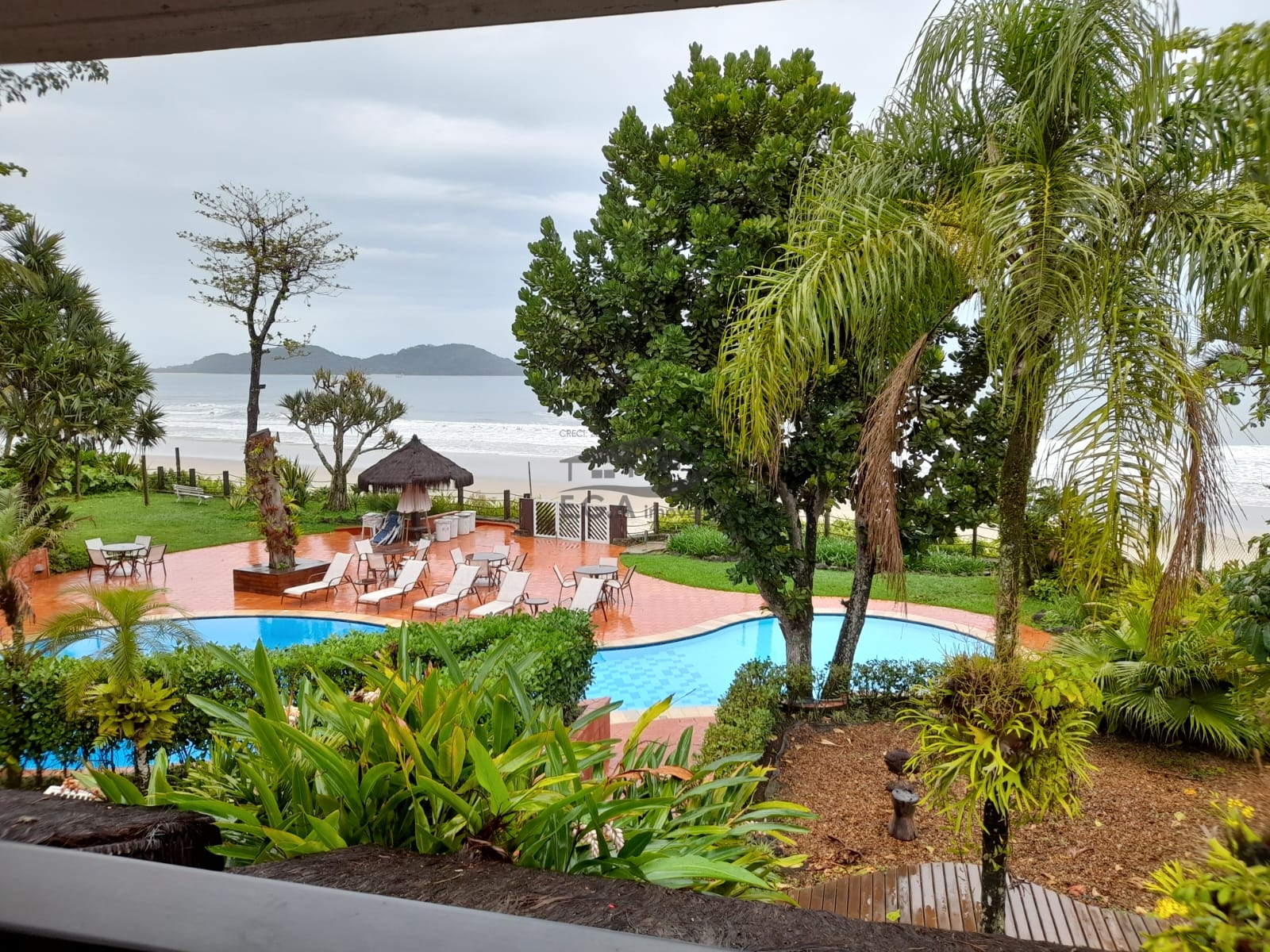 Casa pé na areia juquey locação