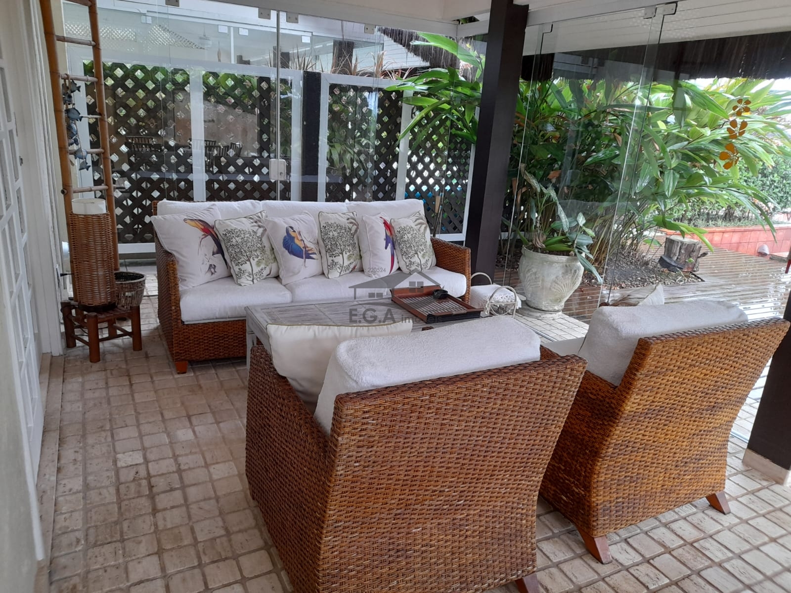 Casa pé na areia juquey locação
