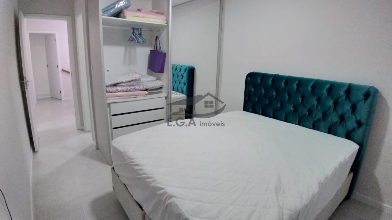 Casa em condomínio em boiçucanga